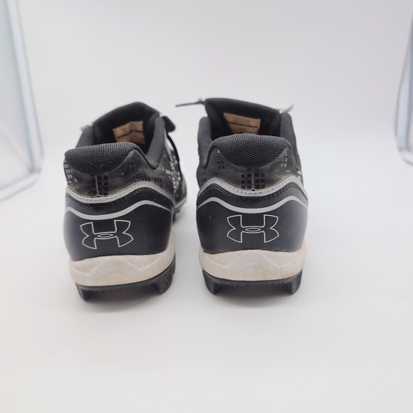 Under Armour sz 11 Women's Glyde Softball Cleats Black White ART NO.1233552-011 - Picture 6 of 11